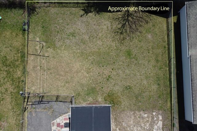 17 Mcbride St, Springfield, MA 01104