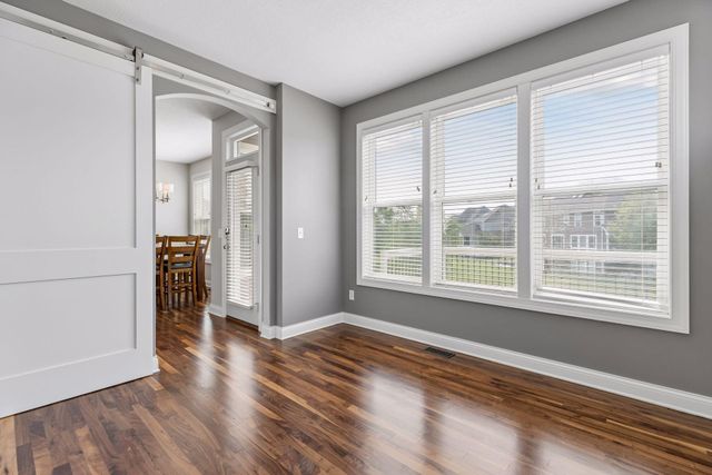 17395 70th Avenue N, Maple Grove, MN 55311