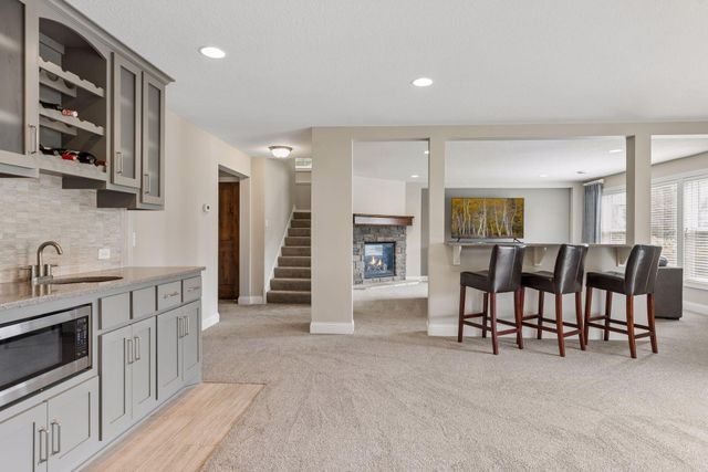 17395 70th Avenue N, Maple Grove, MN 55311