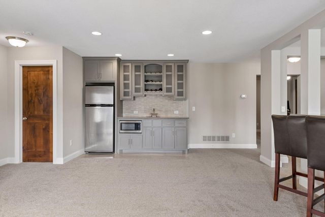 17395 70th Avenue N, Maple Grove, MN 55311