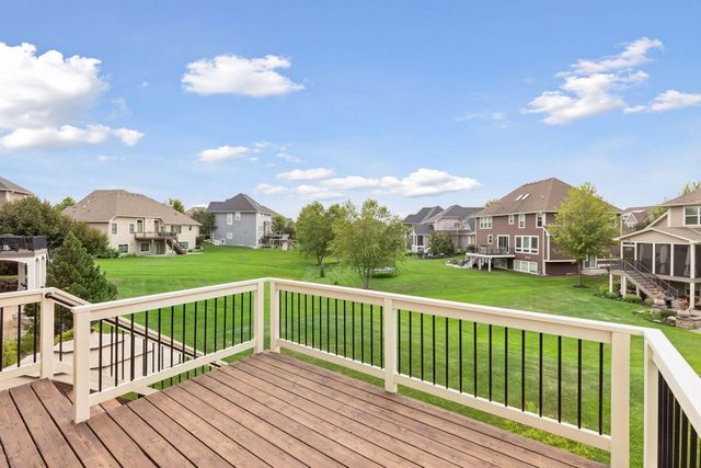 17395 70th Avenue N, Maple Grove, MN 55311