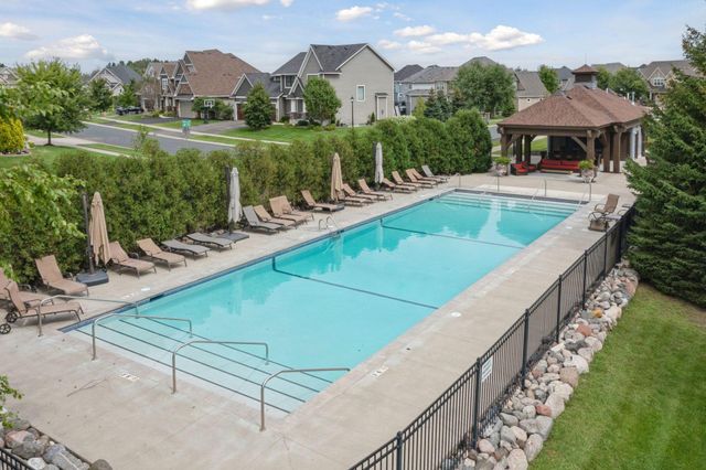 17395 70th Avenue N, Maple Grove, MN 55311