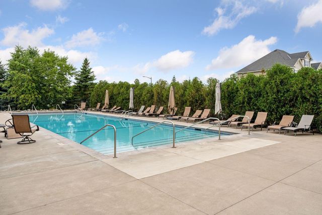 17395 70th Avenue N, Maple Grove, MN 55311