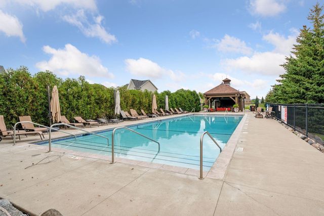17395 70th Avenue N, Maple Grove, MN 55311
