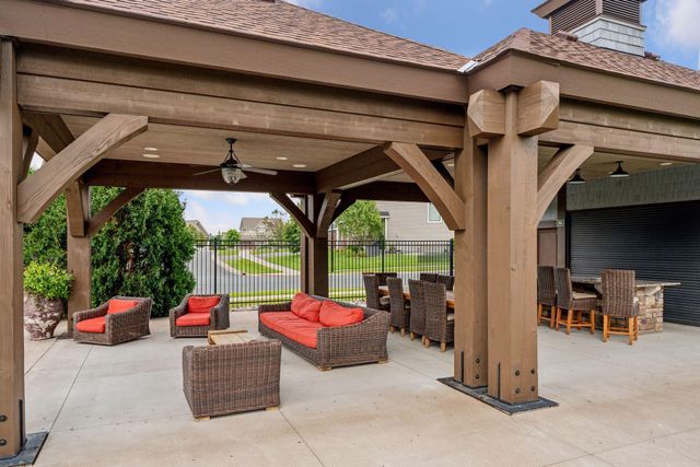 17395 70th Avenue N, Maple Grove, MN 55311