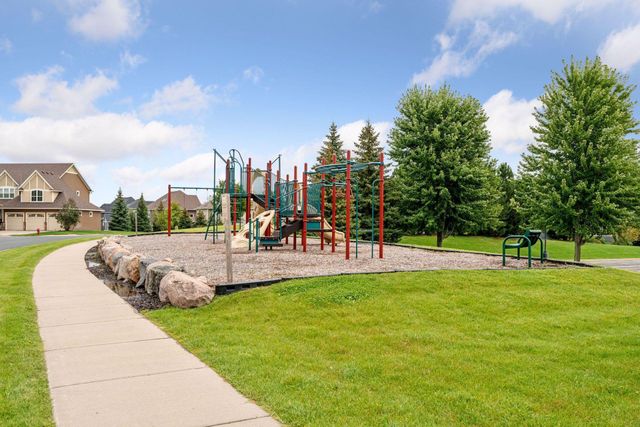 17395 70th Avenue N, Maple Grove, MN 55311
