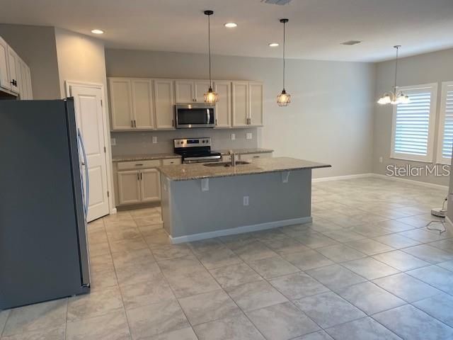 584 DISA DRIVE, Davenport, FL 33837