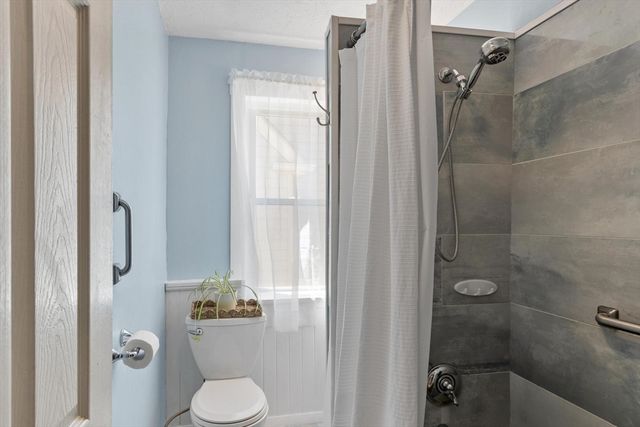 20 Conomo Ave, Lynn, MA 01904