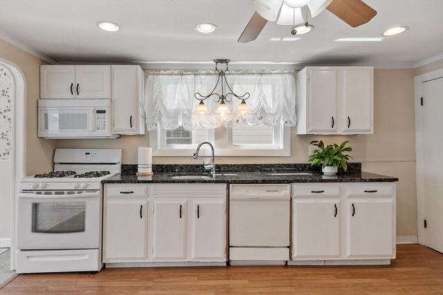 20 Conomo Ave, Lynn, MA 01904