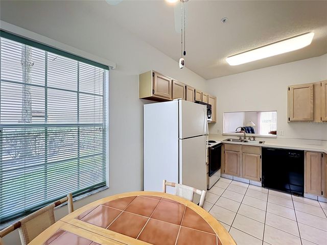 3022 COTTAGE GROVE COURT 1807, Orlando, FL 32822