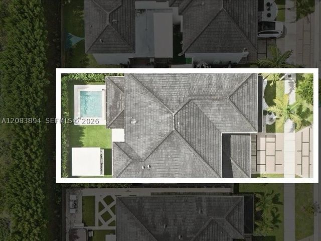 15603 NW 88th Ave, Miami Lakes, FL 33018