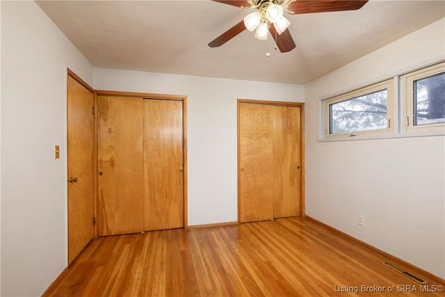 2725 Hillview Drive, New Albany, IN 47150