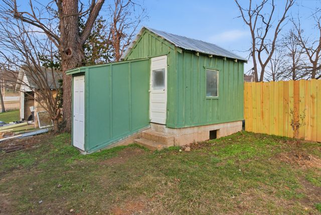 926 Washington Avenue, West Plains, MO 65775