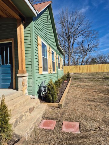 926 Washington Avenue, West Plains, MO 65775