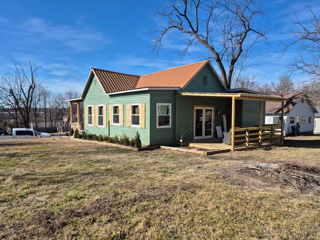 926 Washington Avenue, West Plains, MO 65775