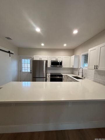 204 Gorman, San Antonio, TX 78202