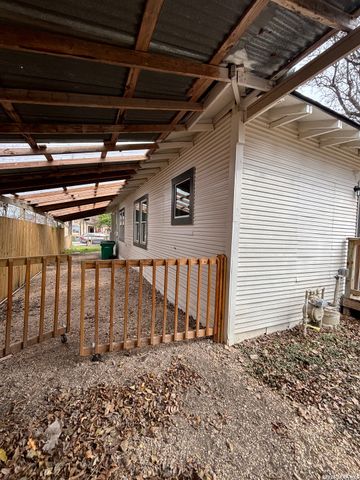 204 Gorman, San Antonio, TX 78202