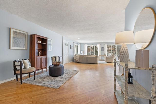 4626 Lenore Lane, Eagan, MN 55122