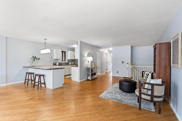 4626 Lenore Lane, Eagan, MN 55122