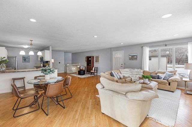 4626 Lenore Lane, Eagan, MN 55122