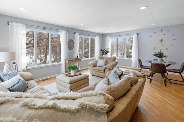 4626 Lenore Lane, Eagan, MN 55122