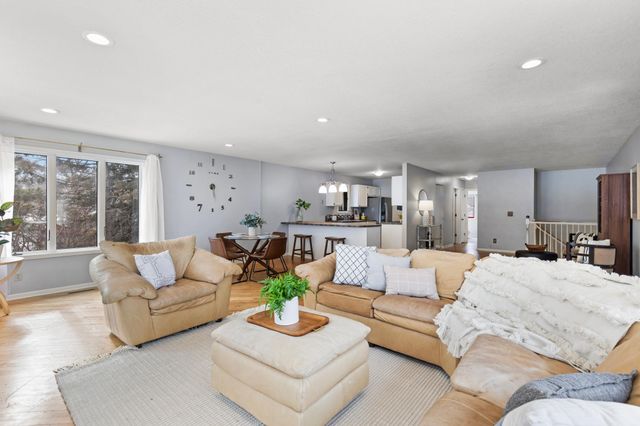 4626 Lenore Lane, Eagan, MN 55122