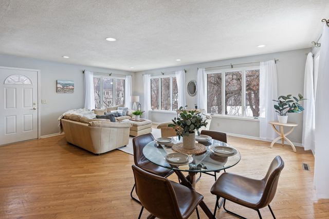 4626 Lenore Lane, Eagan, MN 55122