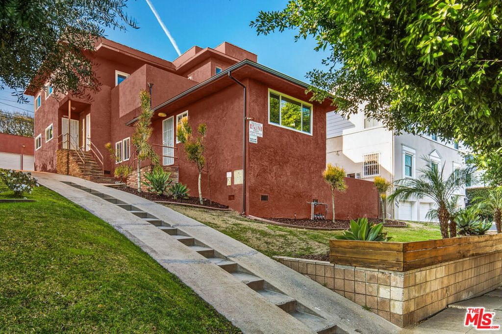 1321 S Mansfield Avenue, Los Angeles, CA 90019