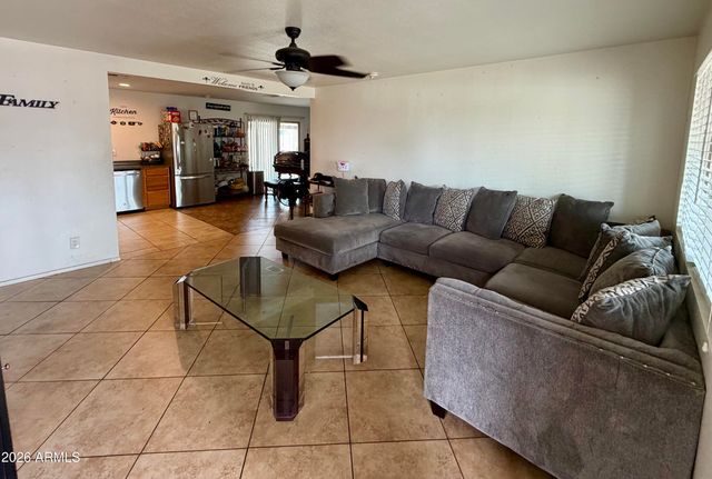 3612 W PALMAIRE Avenue, Phoenix, AZ 85051