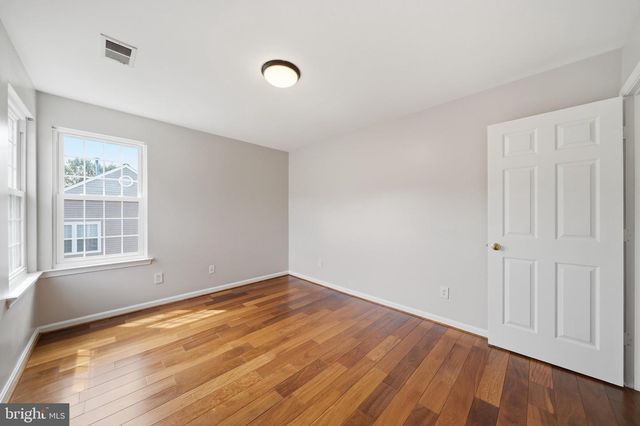 8612 CASTLEBAR WAY, Montgomery Village, MD 20886