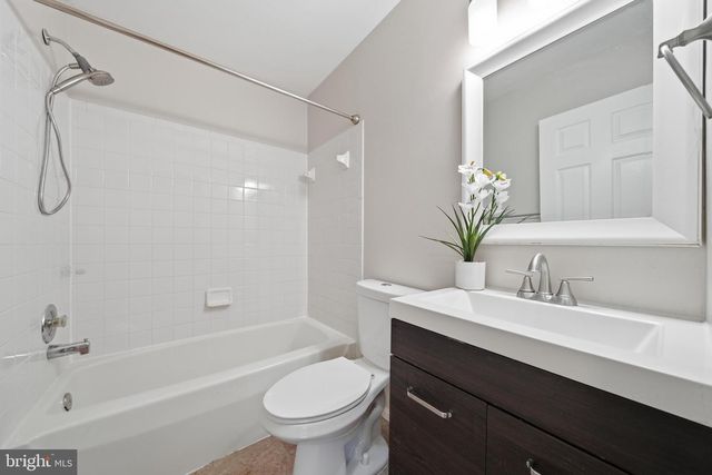 8612 CASTLEBAR WAY, Montgomery Village, MD 20886