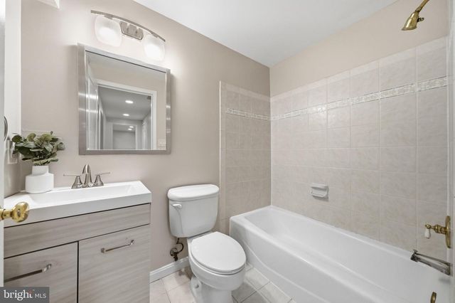 8612 CASTLEBAR WAY, Montgomery Village, MD 20886