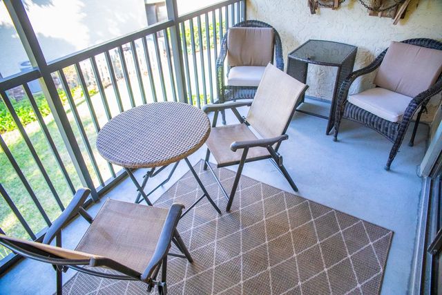 17 Village Del Prado Cir, St Augustine, FL 32080