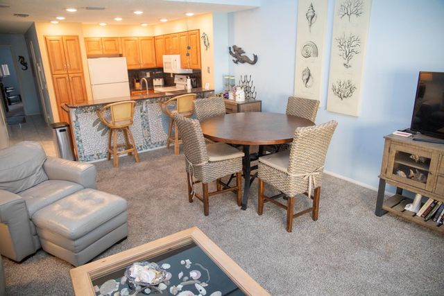 17 Village Del Prado Cir, St Augustine, FL 32080