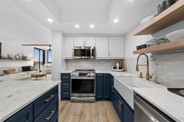 7100 SUNSHINE SKYWAY LANE S 701, St Petersburg, FL 33711