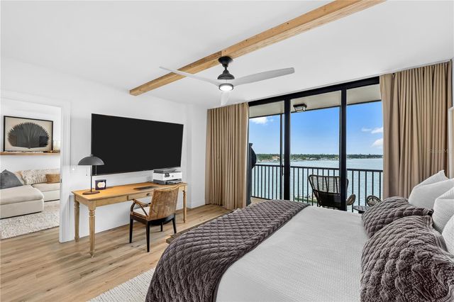 7100 SUNSHINE SKYWAY LANE S 701, St Petersburg, FL 33711