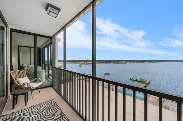 7100 SUNSHINE SKYWAY LANE S 701, St Petersburg, FL 33711
