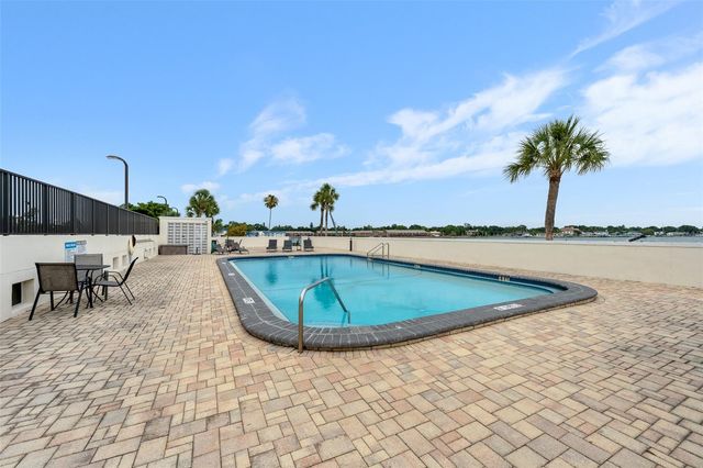 7100 SUNSHINE SKYWAY LANE S 701, St Petersburg, FL 33711
