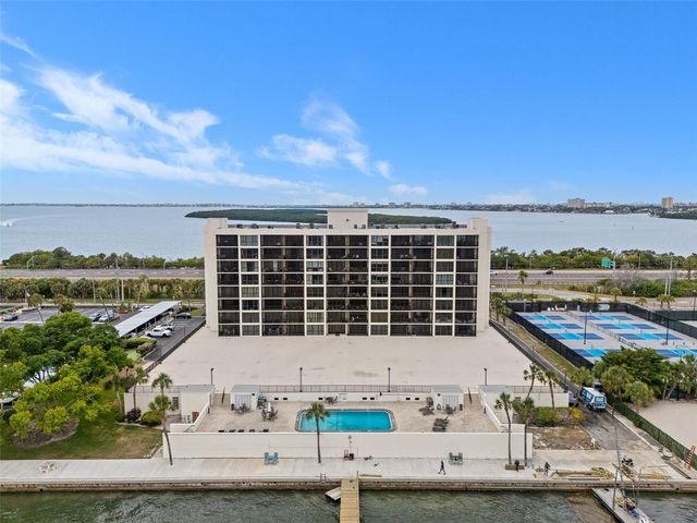 7100 SUNSHINE SKYWAY LANE S 701, St Petersburg, FL 33711