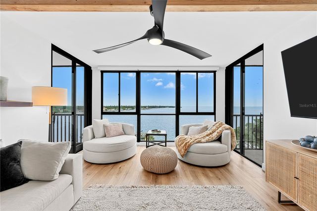7100 SUNSHINE SKYWAY LANE S 701, St Petersburg, FL 33711