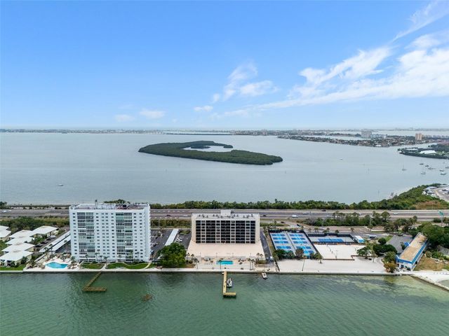 7100 SUNSHINE SKYWAY LANE S 701, St Petersburg, FL 33711