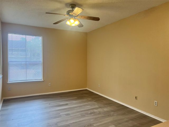 12935 Knotty Glen Lane, Houston, TX 77072