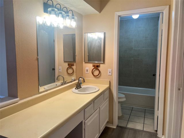 12935 Knotty Glen Lane, Houston, TX 77072