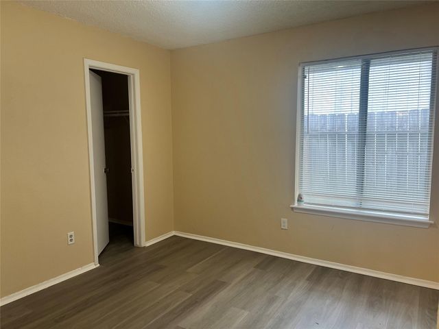 12935 Knotty Glen Lane, Houston, TX 77072