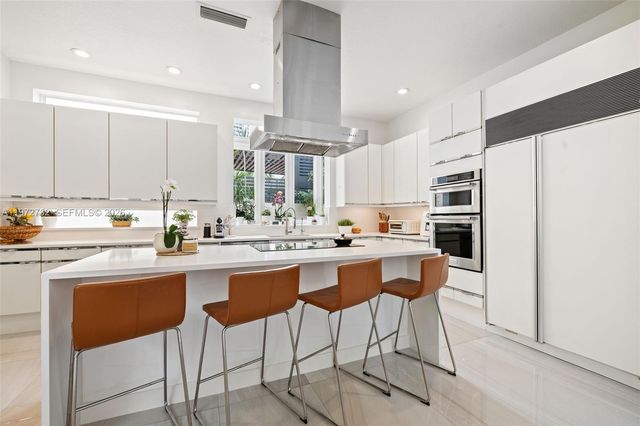 20815 NE 37th Ct, Aventura, FL 33180