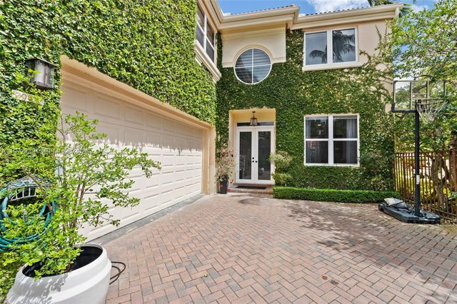 20815 NE 37th Ct, Aventura, FL 33180