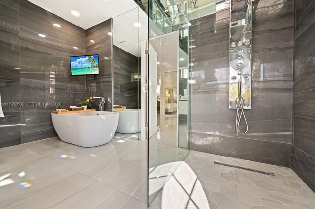 20815 NE 37th Ct, Aventura, FL 33180