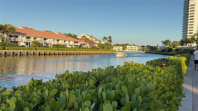 20815 NE 37th Ct, Aventura, FL 33180