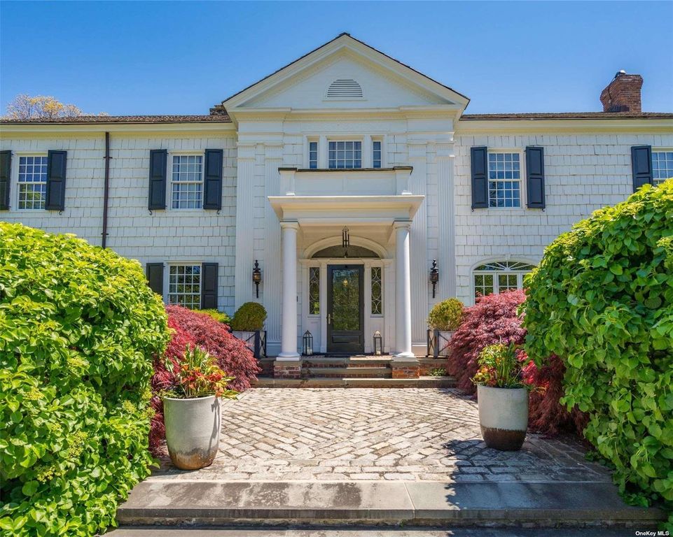 40 Piping Rock Road, Locust Valley, NY 11560