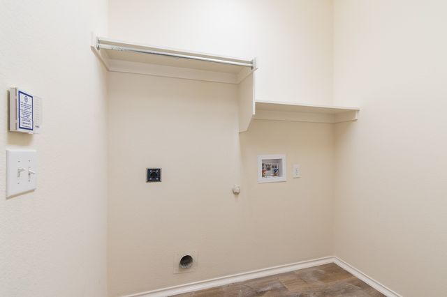 3614 English Oak Drive, Garland, TX 75043